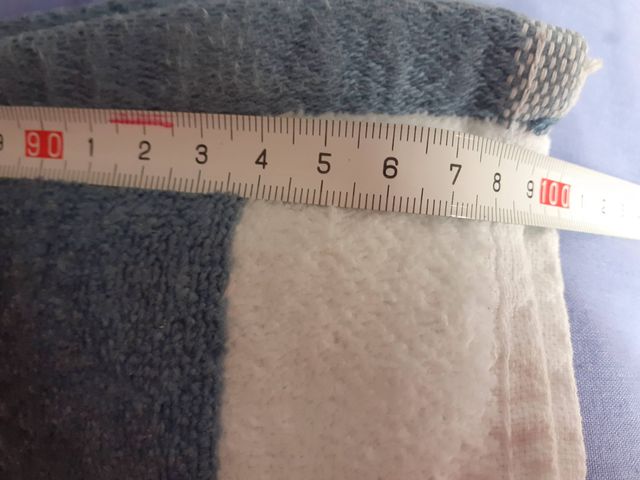 Diferentes toallas muy suaves con rayas