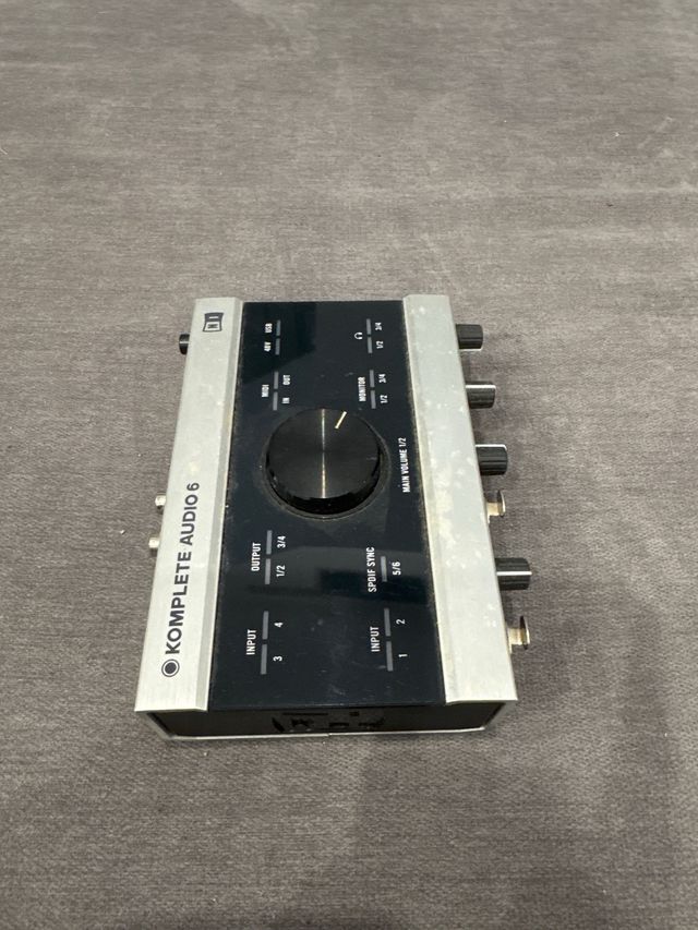 Komplete audio 6