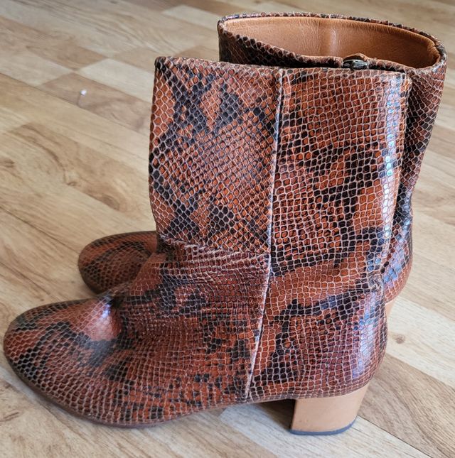 Botines piel animal print