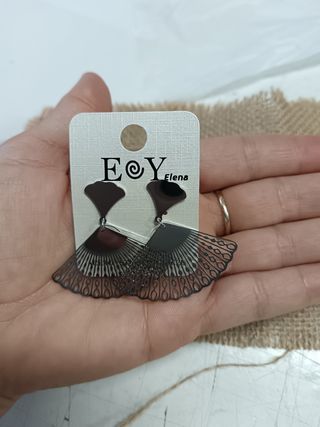 2 PENDIENTES FORMA ABANICO FLAMENCA