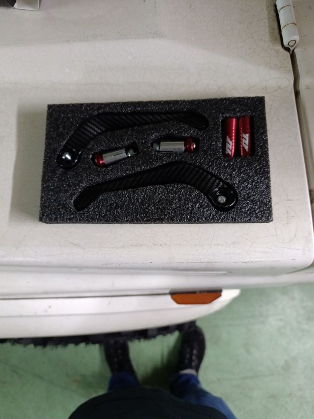 Protector manetas R1