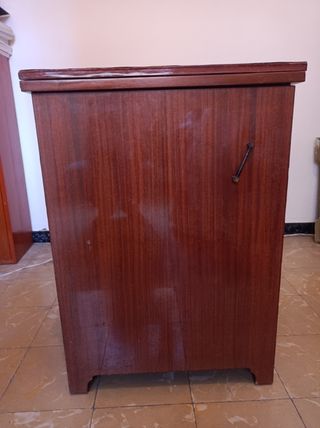 Máquina de coser SIGMA automática.