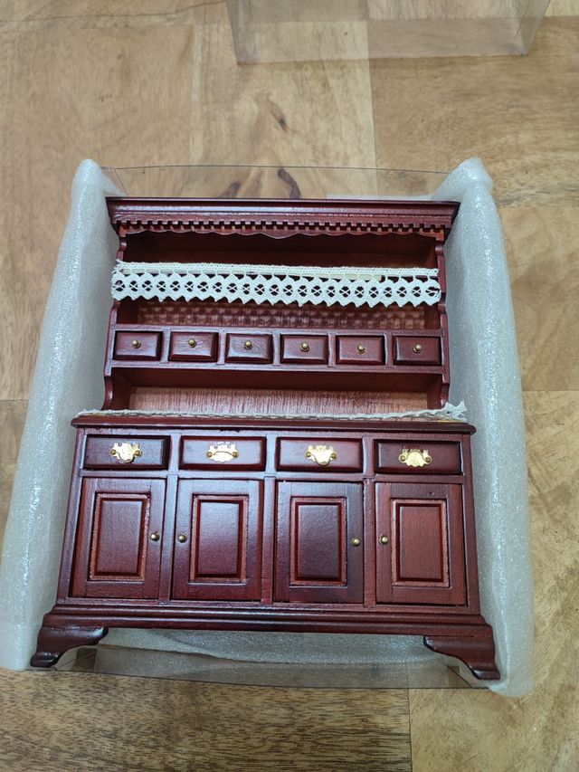 Muebles y accesorios casa de muñecas