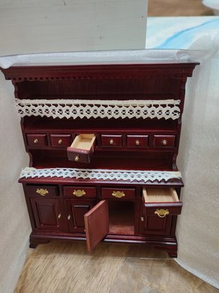 Muebles y accesorios casa de muñecas