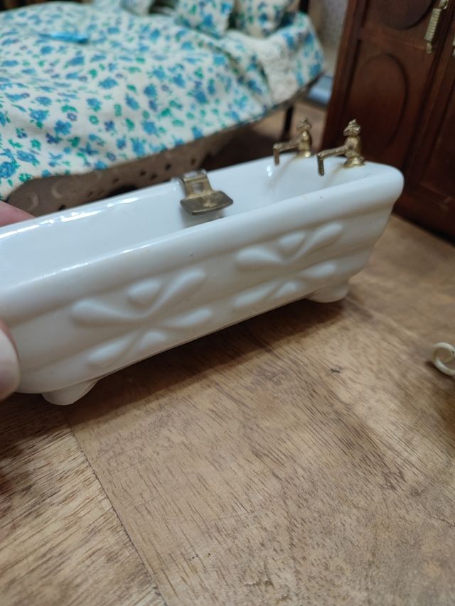 Muebles y accesorios casa de muñecas