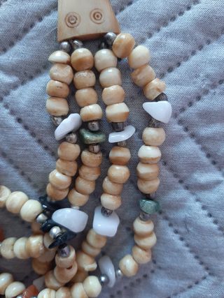 Collar abalorios. 