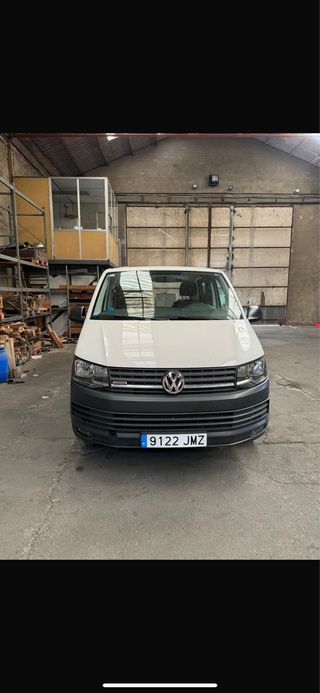 Volkswagen Transporter T6 2016 2.0 TDI 4motion