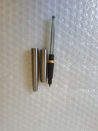 Pluma estilográfica PARKER Frontier