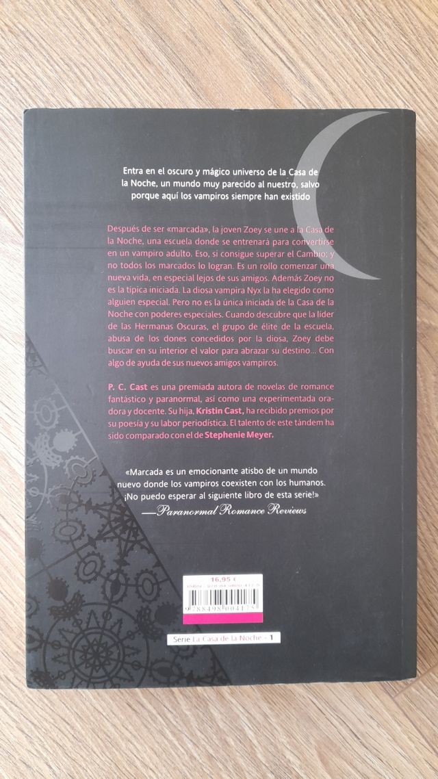 Marcada - Serie la casa de la noche -1