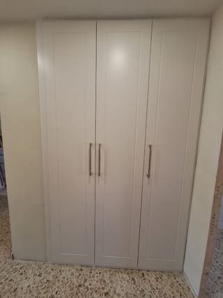 Montador de puertas y armario,cocina..