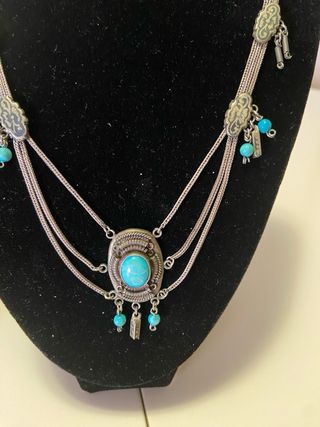Collar antiguo de plata 800 y turquesas