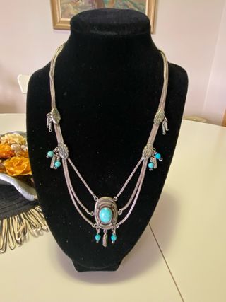 Collar antiguo de plata 800 y turquesas