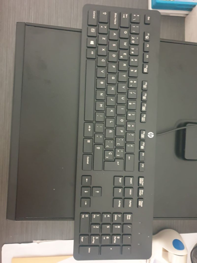 Ordenador sobremesa HP en caja original afbeelding 3