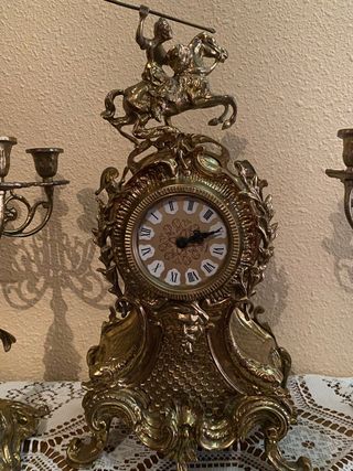 Reloj y candelabros de entrada vintage