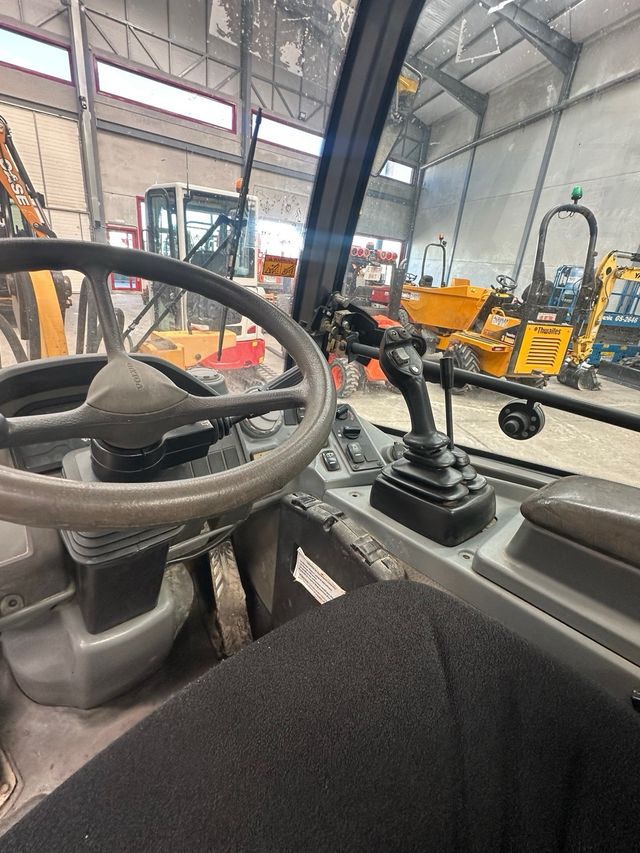 Pala cargadora VOLVO L25F