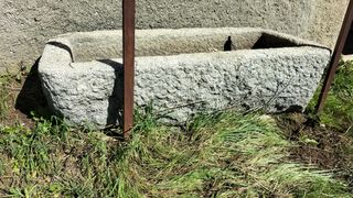 Pila rustica de granito macizo 