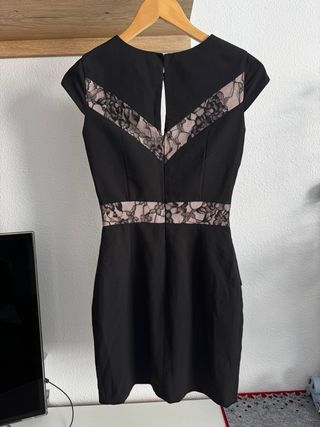 vestido negro encaje