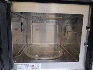 Microonda Empotrado a la pared.