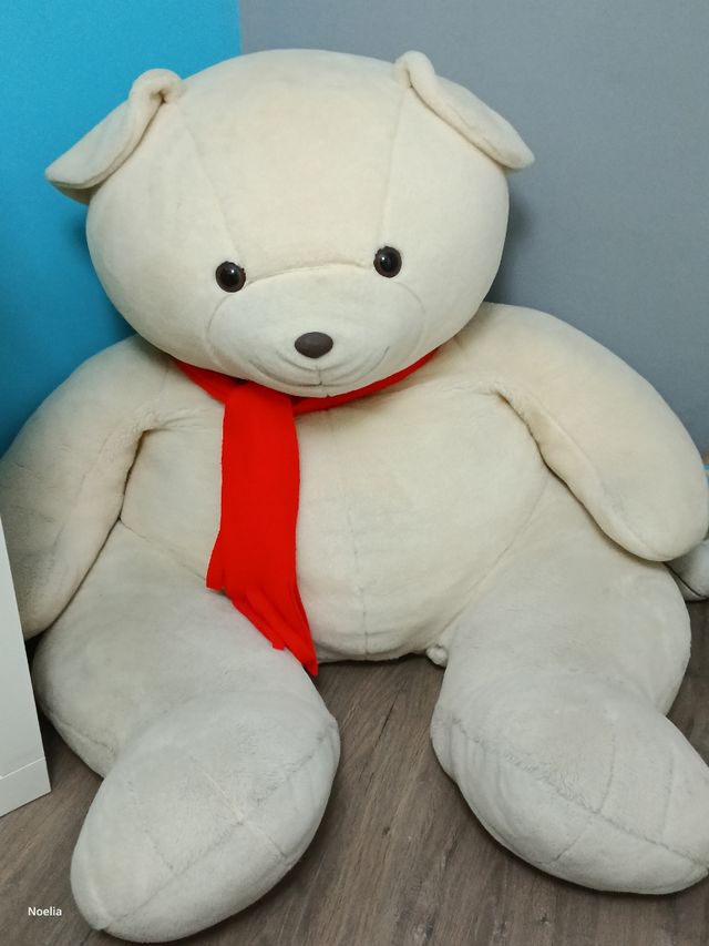 Oso de peluche gigante