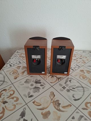 Altavoces JAMO con amplificador Pioneer