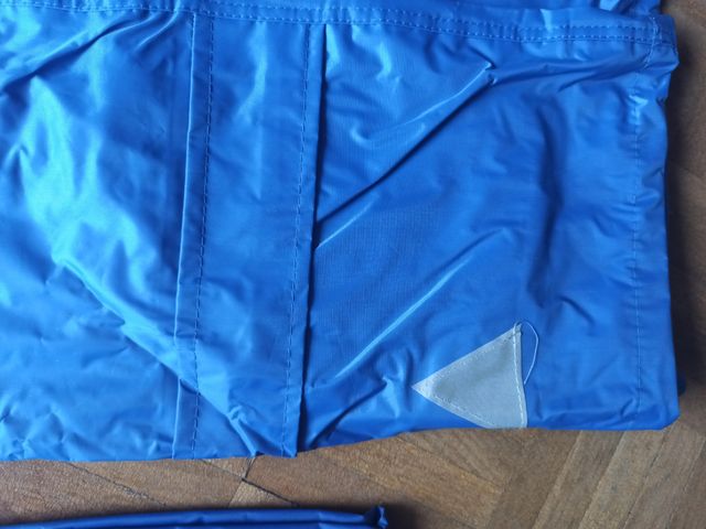 Impermeable, pantalones y parte superior