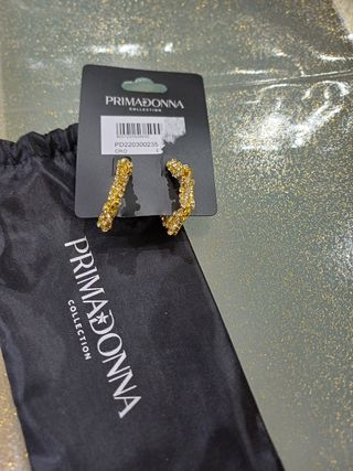 Orecchini dorate Primadonna.