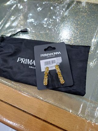 Orecchini dorate Primadonna.