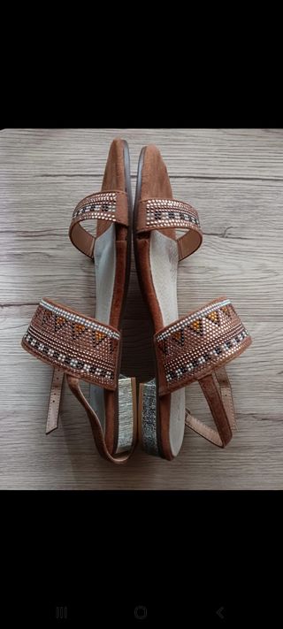 Sandalia abalorios de azarey 37