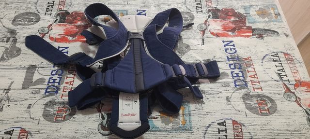 Mochila babybjorn.