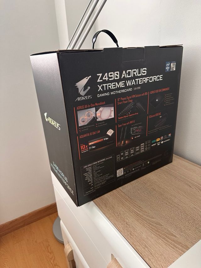 Gigabyte Z490 AORUS XTREME WATERFORCE