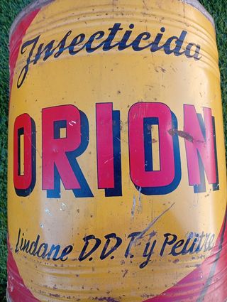 Latas antigua Insecticida