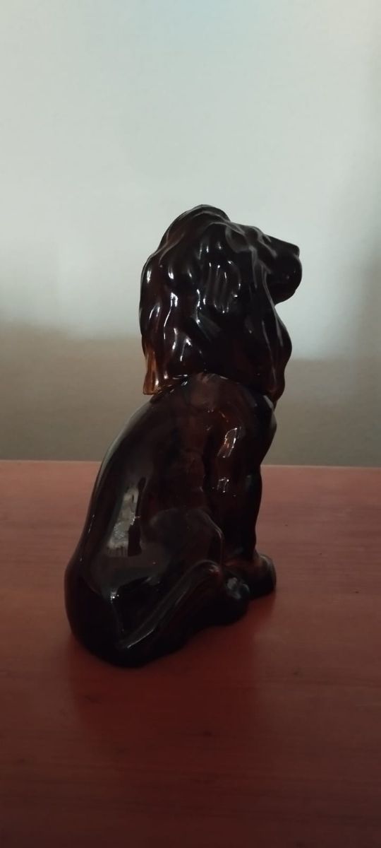 Figura di leone della collezione Avon