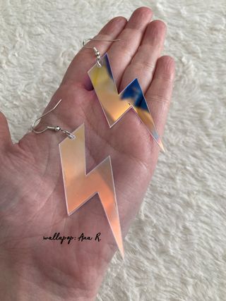 Pendientes de rayo efecto holografico rock star