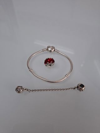 Pulsera pandora con cadena de seguridad 
