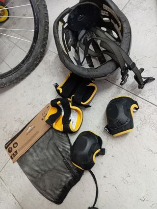 Lote skate, protecciones y casco