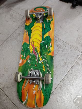 Lote skate, protecciones y casco