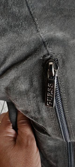 Stivali alti in camoscio Guess 40