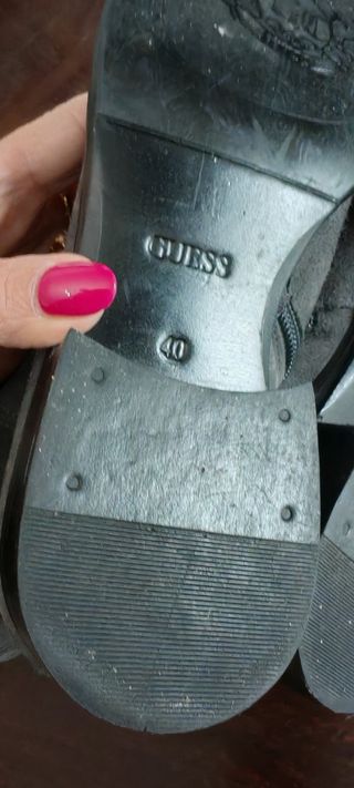 Stivali alti in camoscio Guess 40