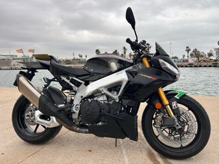 Moto aprilia tuono v4 1100 factory