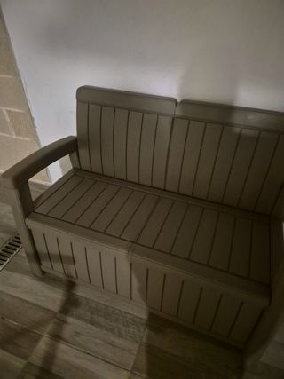 Banco con almacenaje