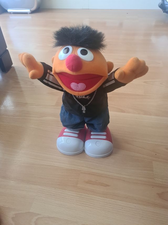 Muñeco Epi Baila Mattel