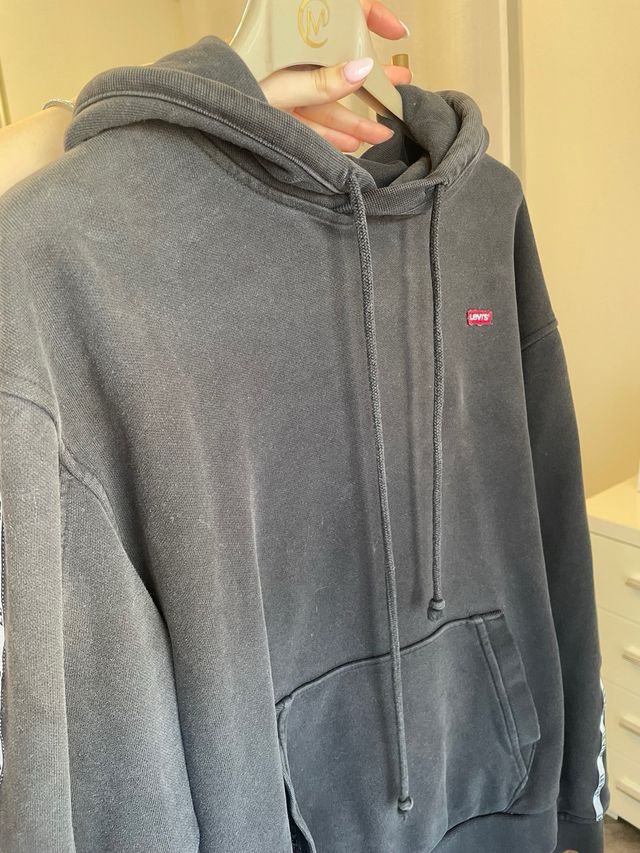 Felpa levi’s nera con cappuccio