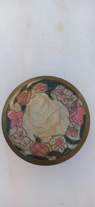 Caja joyero de bronce