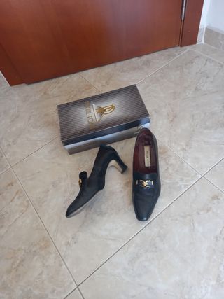 Zapatos salón.