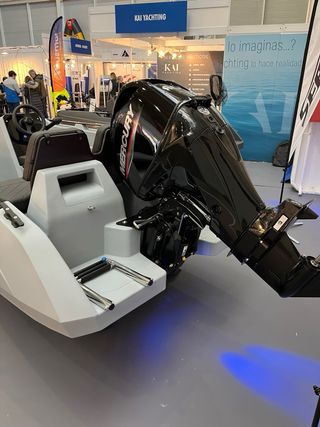 Lancha a motor Seastorm 14