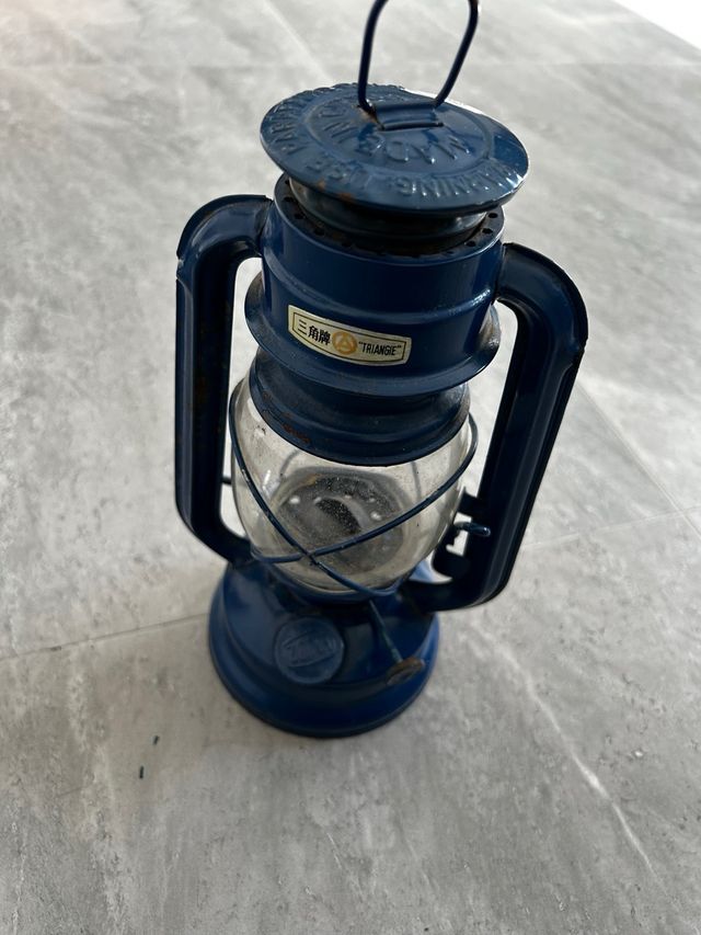 Lámpara antigua de queroseno