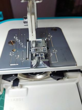 Máquina de coser automática ALFA next 40 spring