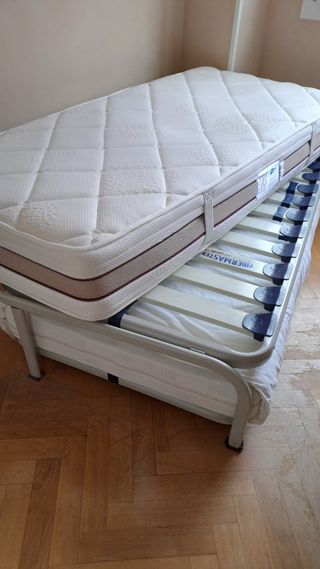 Estructura más cama auxiliar con colchón.