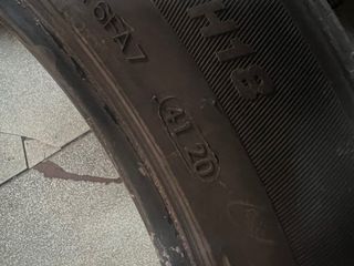 Se venden dos neumáticos  245/50 zr20