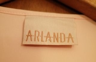 Nueva Bata Alta Lencería. Marca: Arlana 